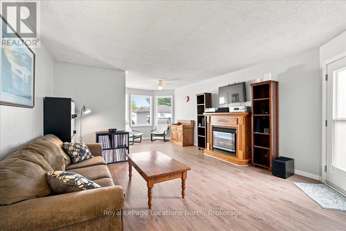 6 Royal Beech Drive, Wasaga Beach, Ontario  L9Z 1H1 - Photo 8 - S13731138