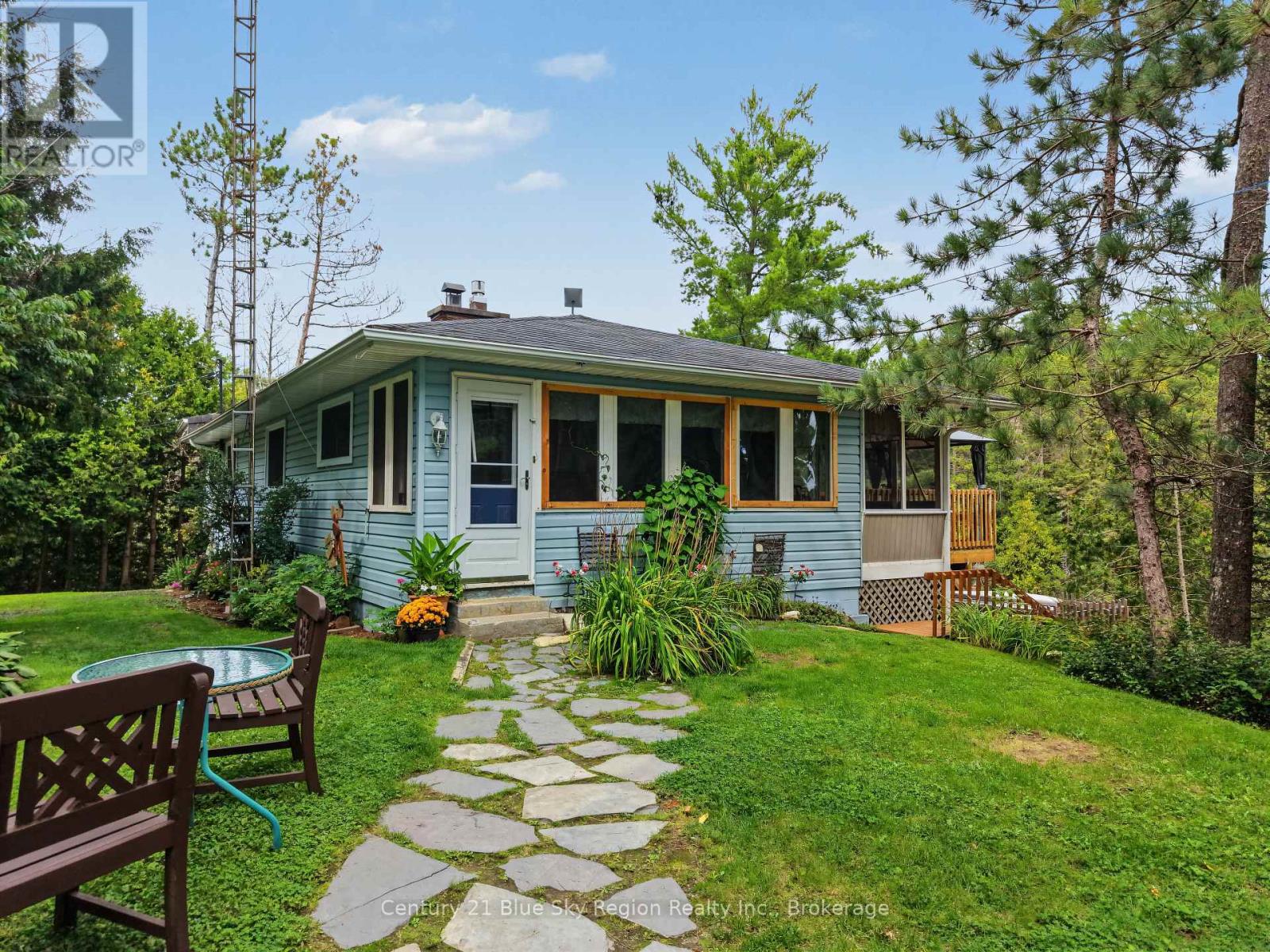 5065 Highway 11 N, Temagami, Ontario  P1B 8G3 - Photo 9 - X13731878