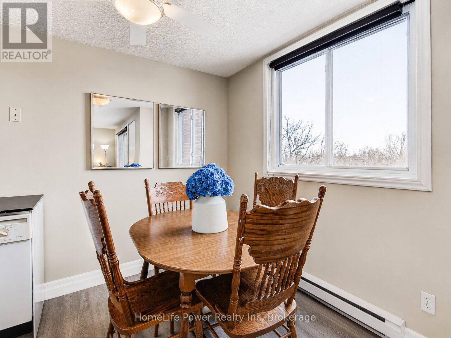 303 - 4 Avalon Place, Kitchener, Ontario N2M 4N6 - Photo 6 - X13731908