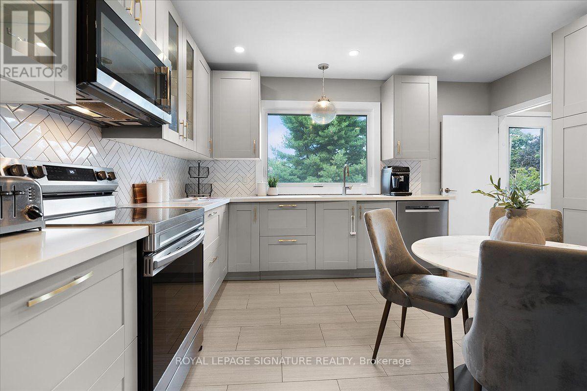 1 Westcroft Drive, Toronto, Ontario  M1E 3A2 - Photo 2 - E13732042