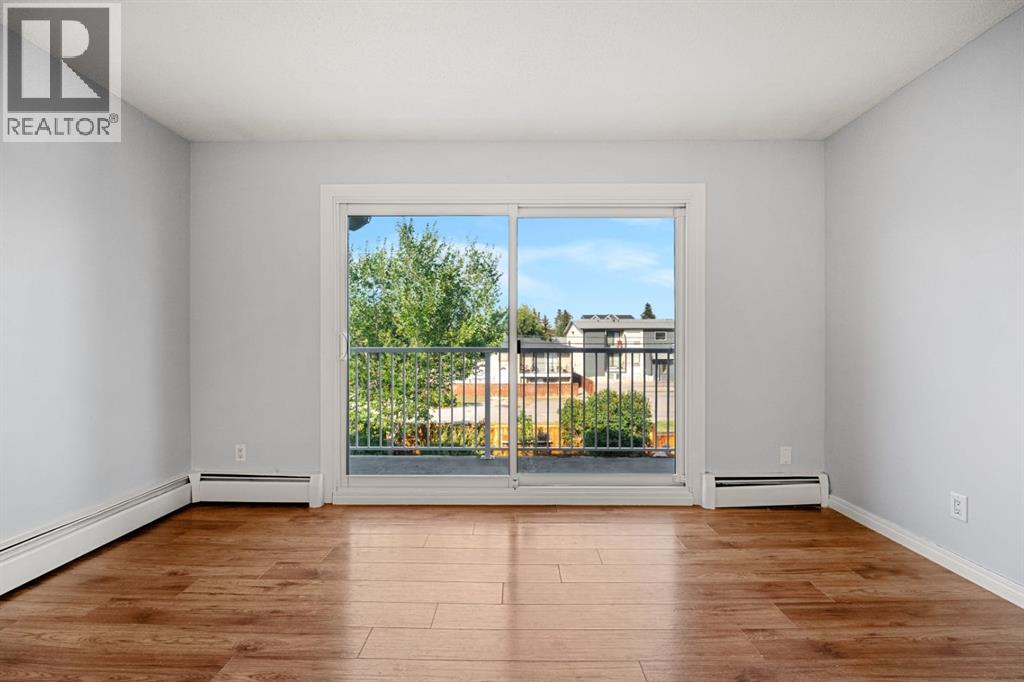 5, 4328 75 Street Nw, Calgary, Alberta  T3B 2M8 - Photo 4 - A2341152