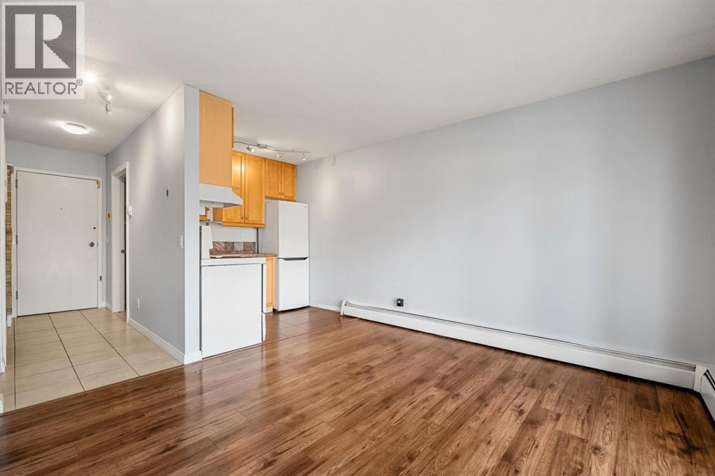 5, 4328 75 Street Nw, Calgary, Alberta  T3B 2M8 - Photo 6 - A2341152