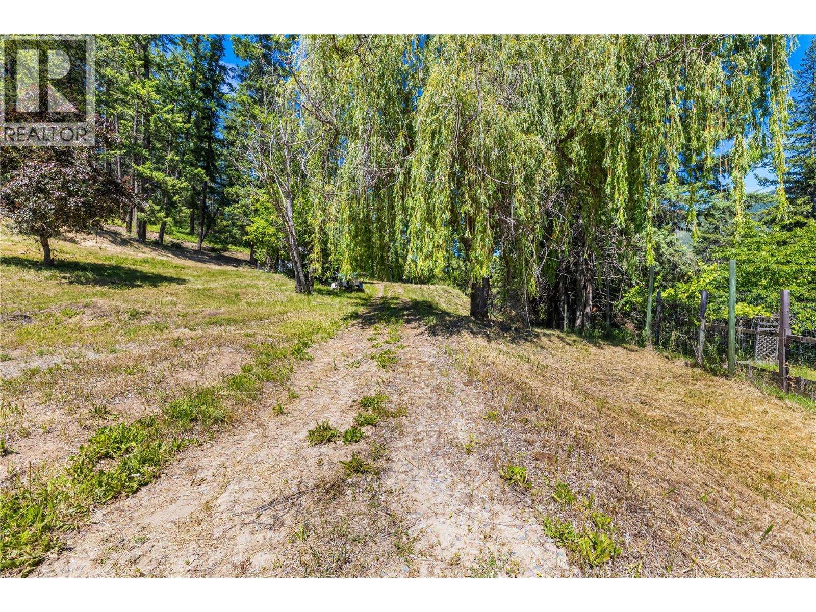 3930 3 Highway, Erickson, British Columbia  V0B 1K0 - Photo 14 - 10357970
