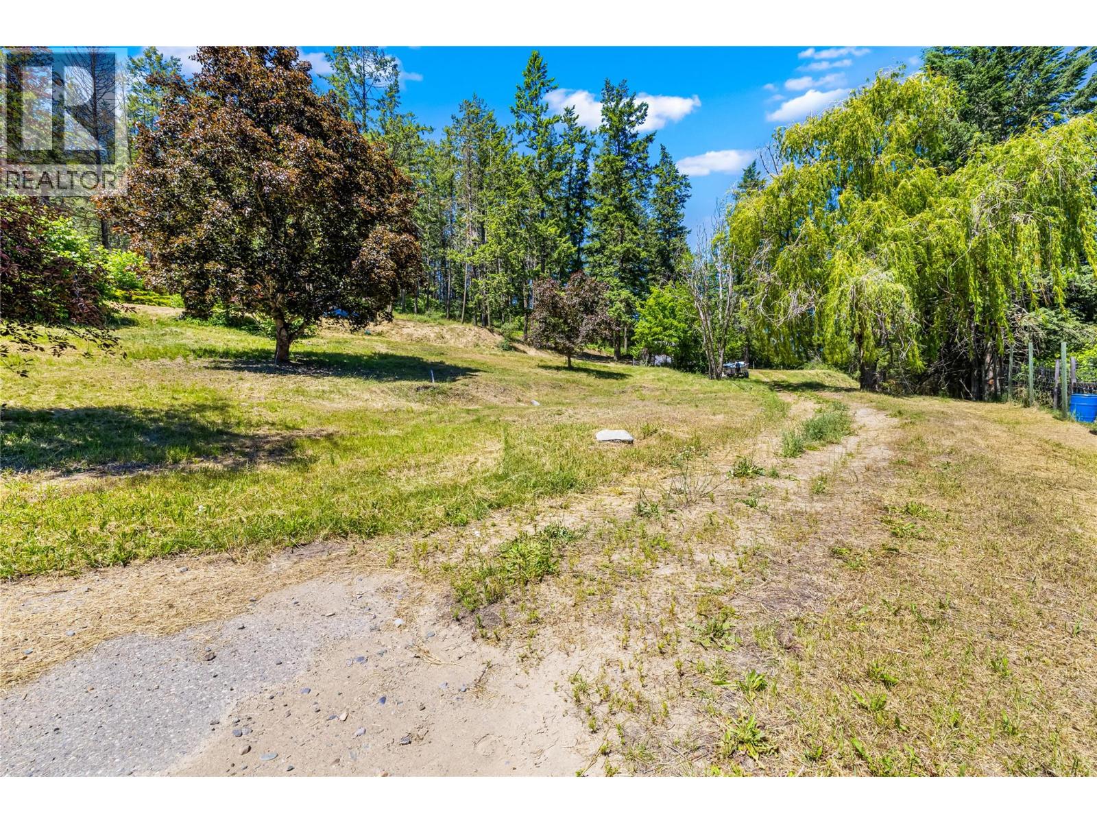 3930 3 Highway, Erickson, British Columbia  V0B 1K0 - Photo 2 - 10357970