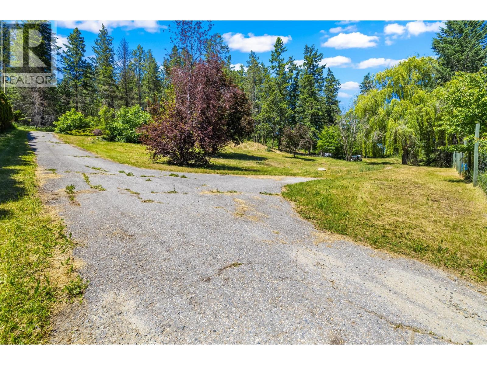 3930 3 Highway, Erickson, British Columbia  V0B 1K0 - Photo 9 - 10357970