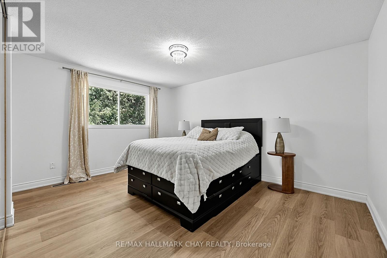631 Lockhart Road, Innisfil, Ontario  L9S 3E5 - Photo 14 - N13732090