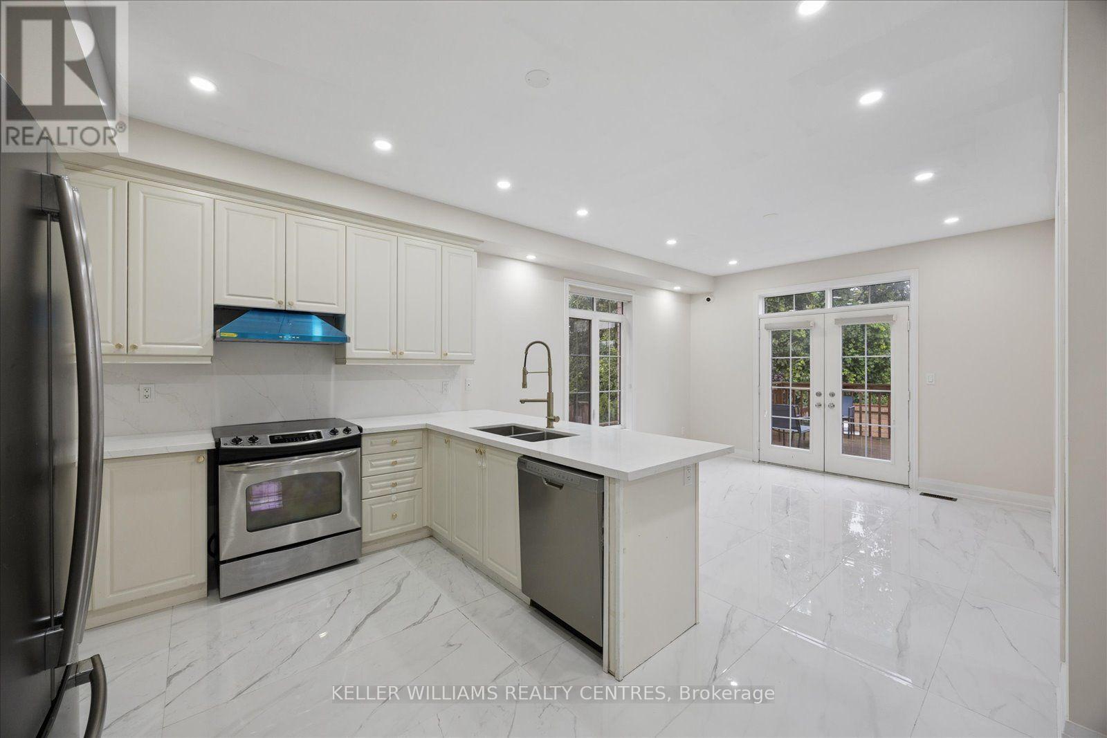 Main & Second Floor - 277 Gibson Circle, Bradford West Gwillimbury (Bradford), Ontario  L3Z 0X2 - Photo 10 - N13732098