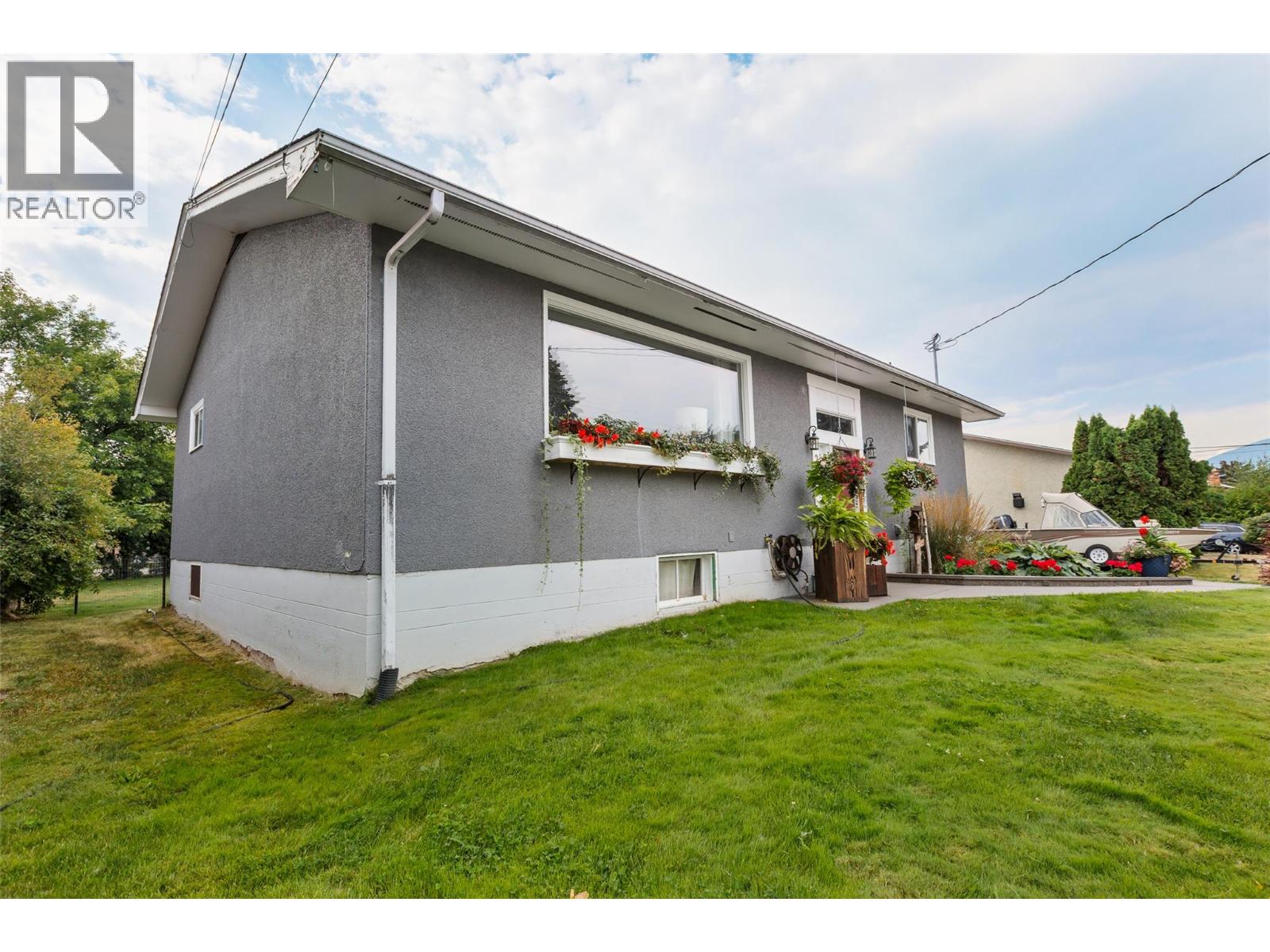 2121 Ash Street, Creston, British Columbia V0B 1G5 - Photo 4 - 10399349