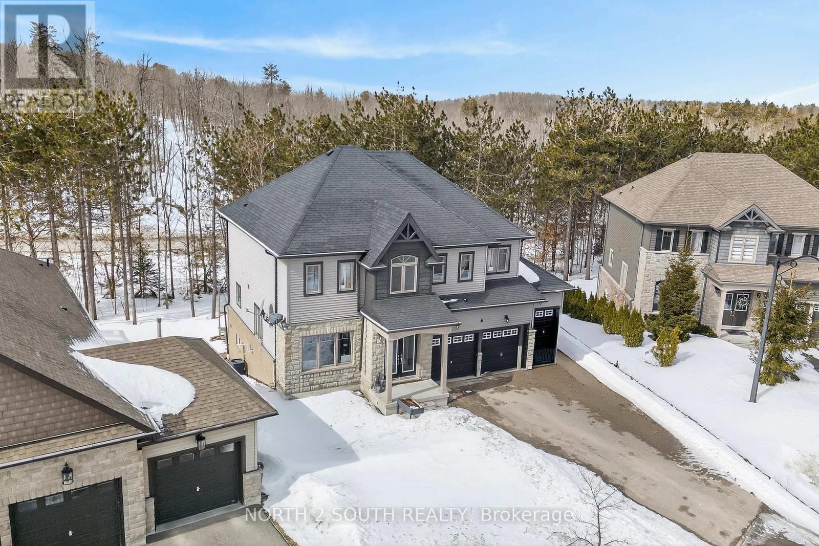 4 Boville Court, Oro-Medonte, Ontario  L0L 2L0 - Photo 2 - S13731876