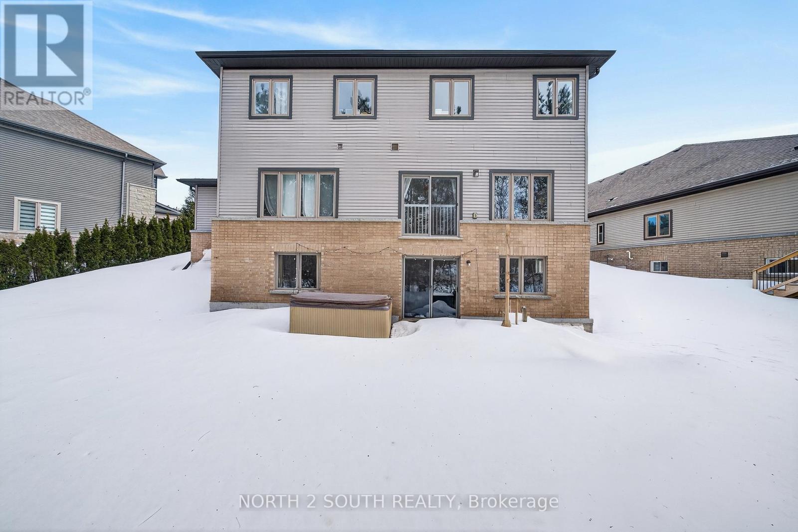 4 Boville Court, Oro-Medonte, Ontario  L0L 2L0 - Photo 5 - S13731876