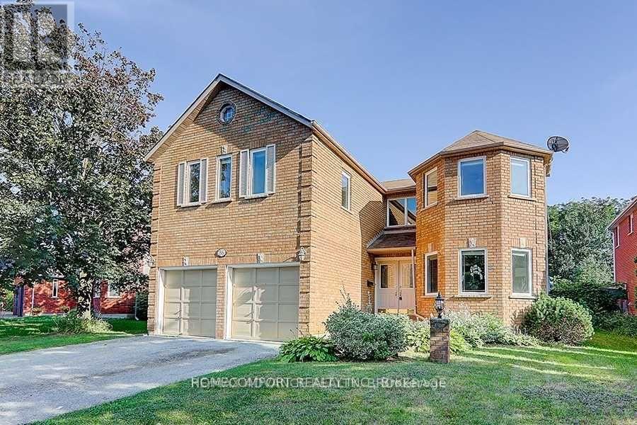 86 BRISTOL ROAD, Toronto, Ontario
