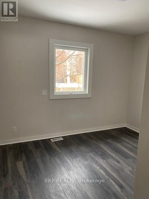 Main - 70 Proctor Boulevard, Hamilton, Ontario  L8M 2M4 - Photo 8 - X13587908
