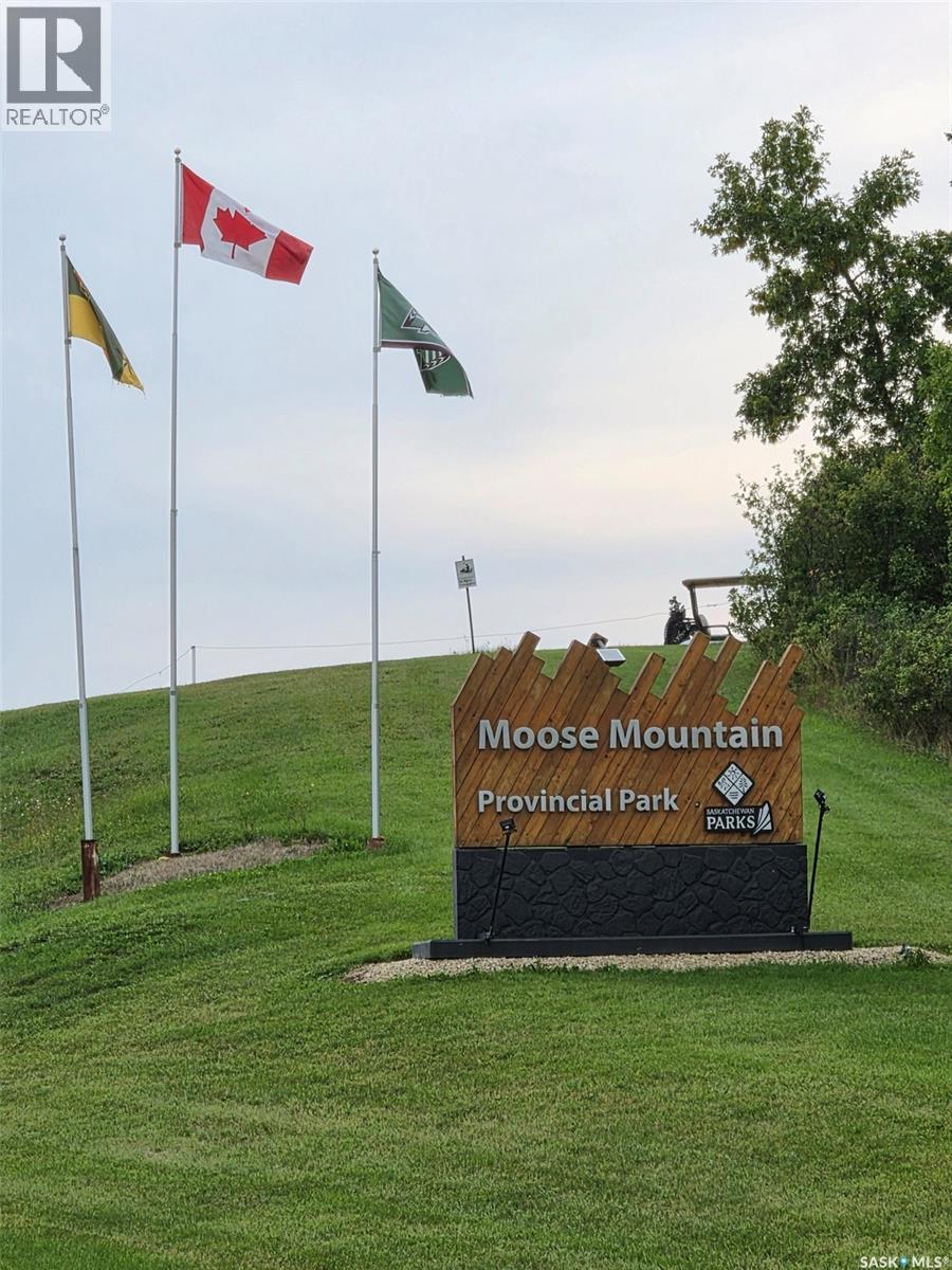 3 Manitoba Street, Moose Mountain Provincial Park, Saskatchewan  S0C 2S0 - Photo 13 - SK046998