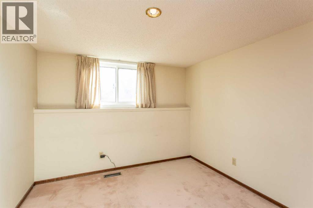 9 Rollis Street, Red Deer, Alberta  T4P 2Y6 - Photo 29 - A2340765