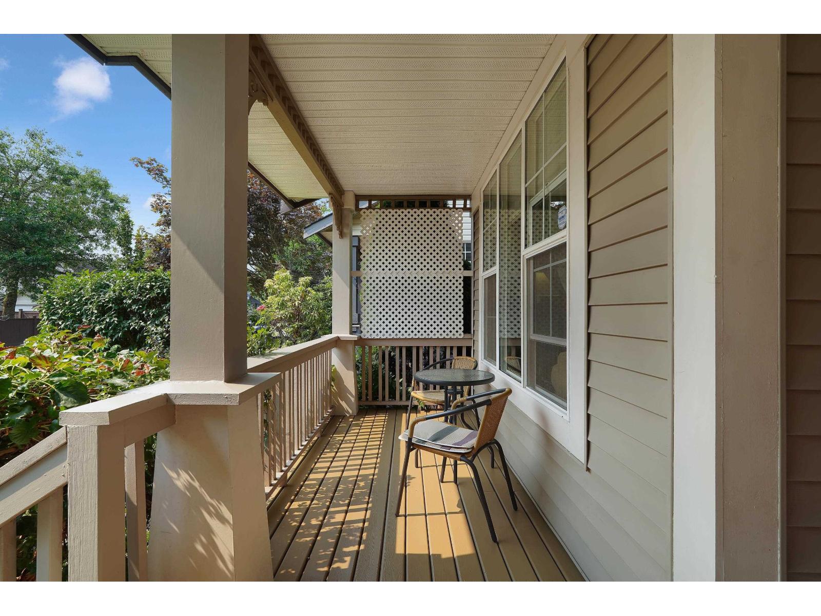 18539 67a Avenue, Surrey, British Columbia  V3S 9B5 - Photo 3 - R3159650