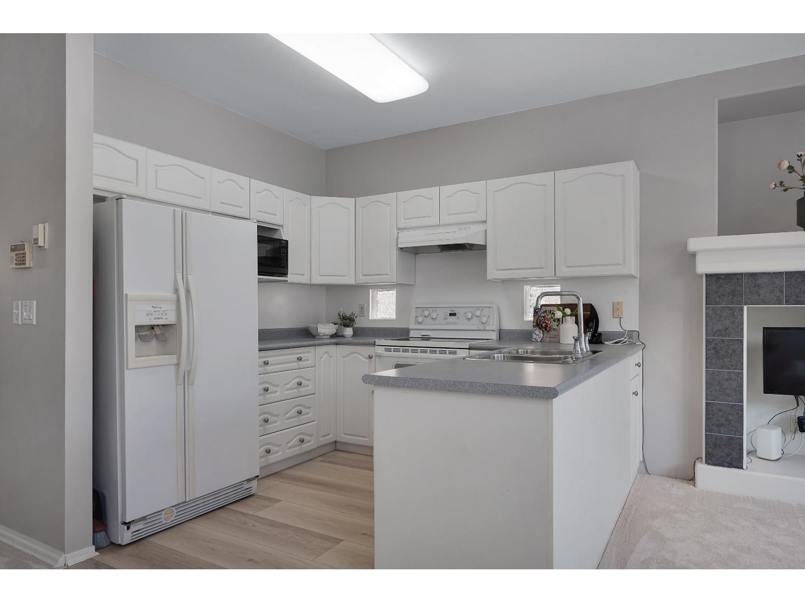 18539 67a Avenue, Surrey, British Columbia  V3S 9B5 - Photo 16 - R3159650