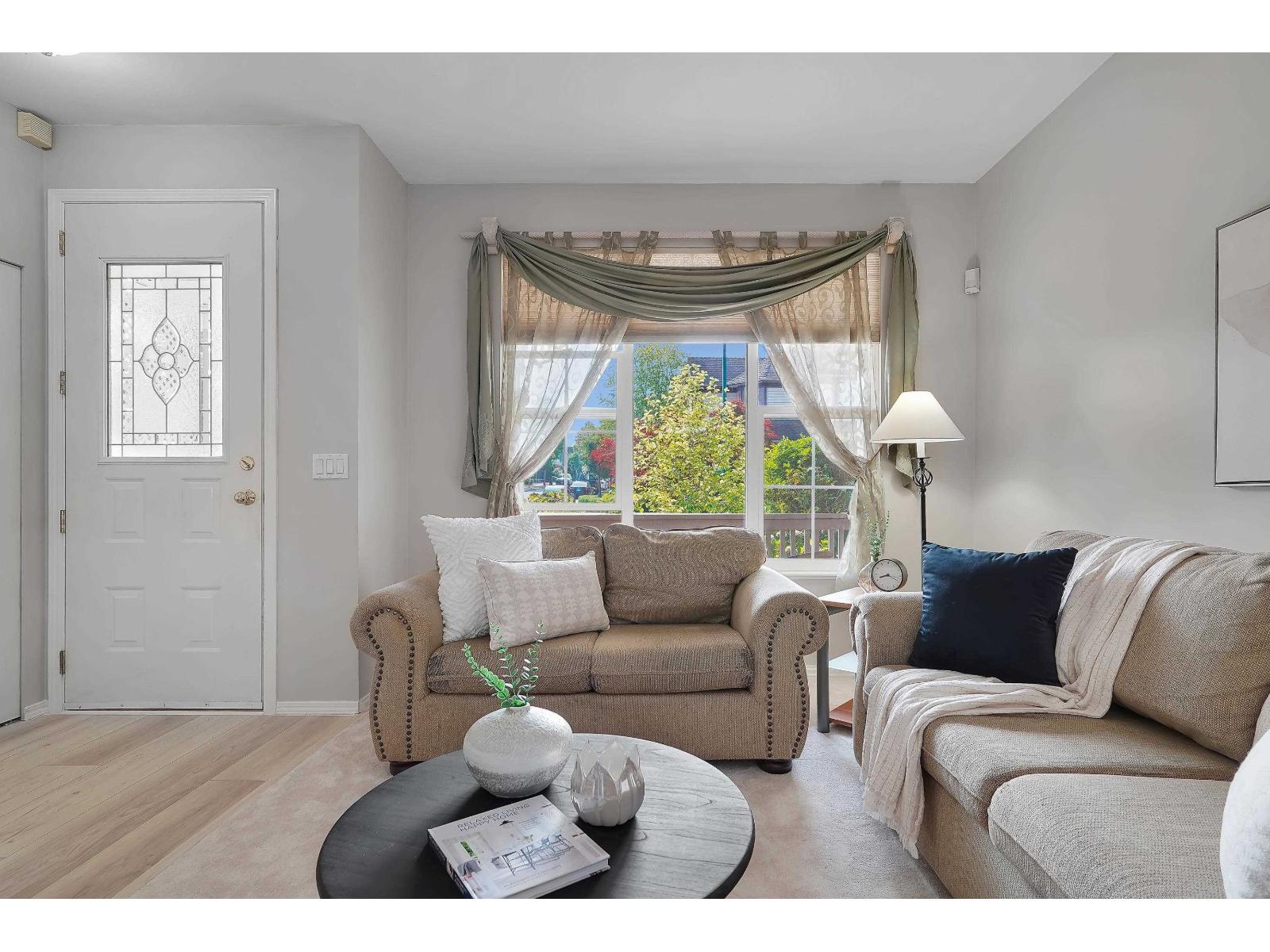 18539 67a Avenue, Surrey, British Columbia  V3S 9B5 - Photo 11 - R3159650