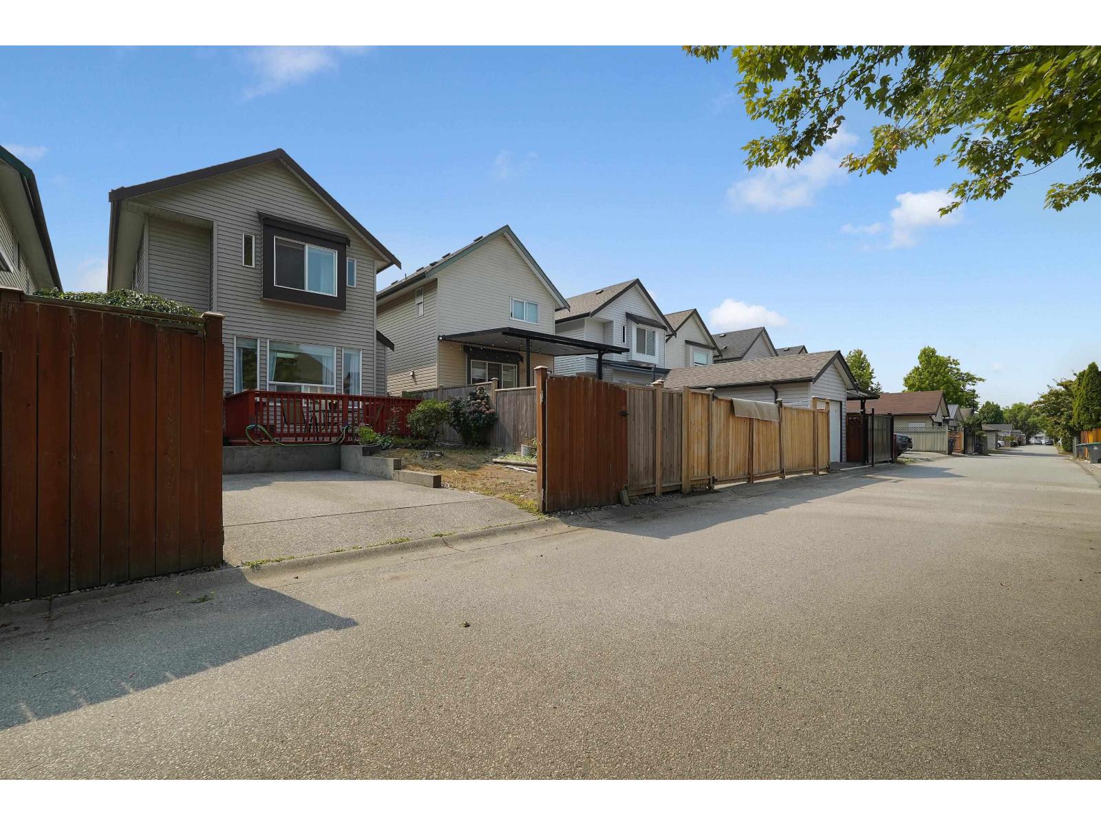 18539 67a Avenue, Surrey, British Columbia  V3S 9B5 - Photo 37 - R3159650