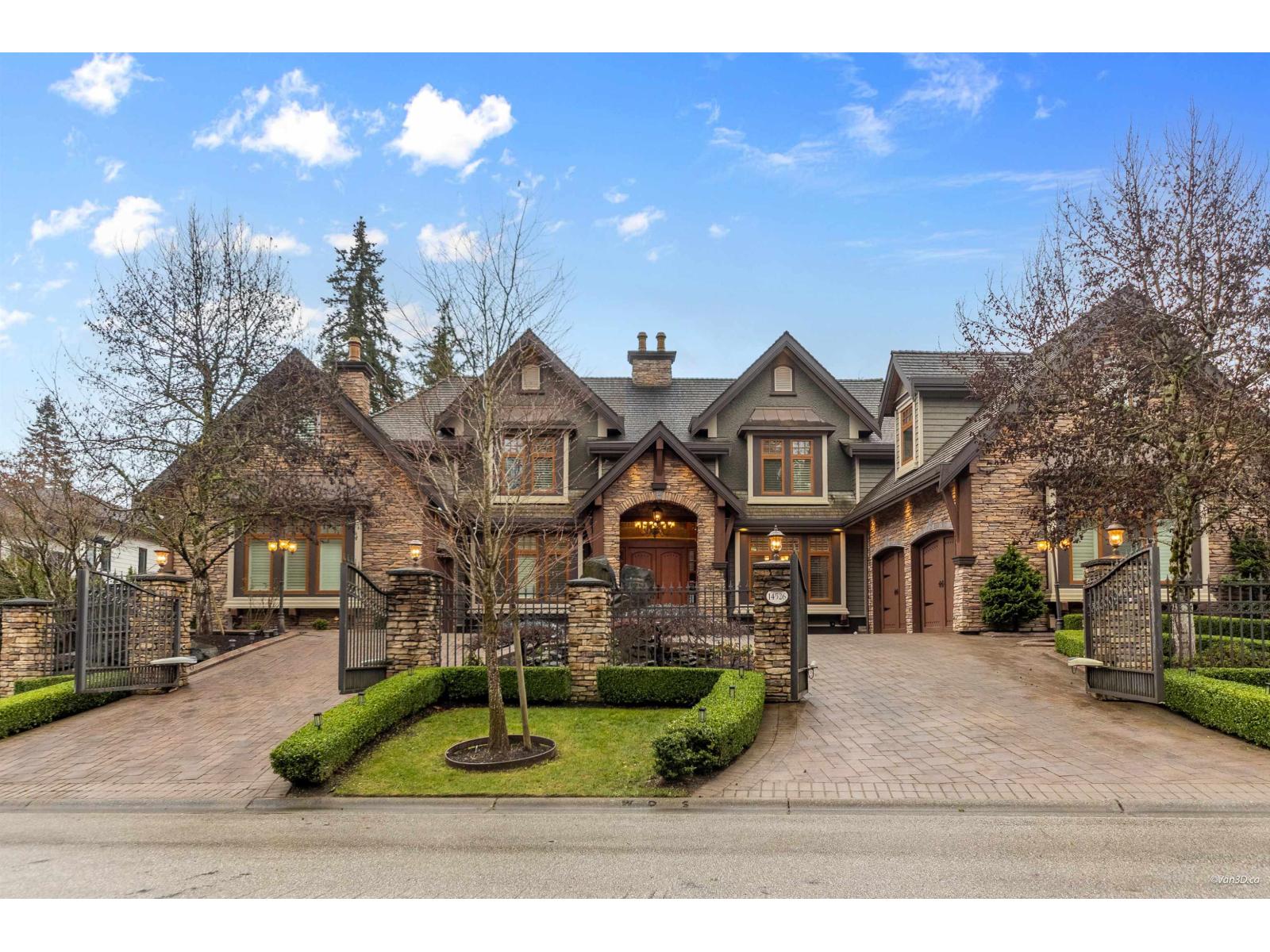 14526 32B AVENUE, surrey, British Columbia