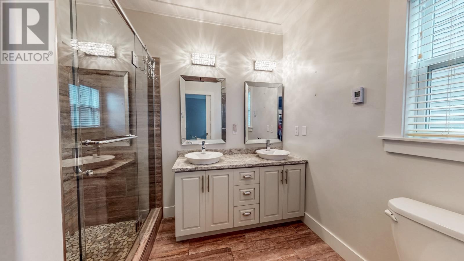 6 Sugar Pine Crescent, St. John's — photo 16
