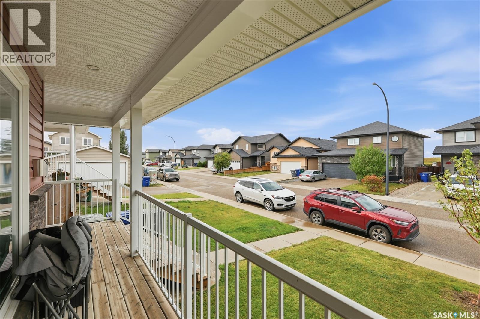 518 Klassen Crescent, Saskatoon, Saskatchewan  S7R 0G2 - Photo 4 - SK047152