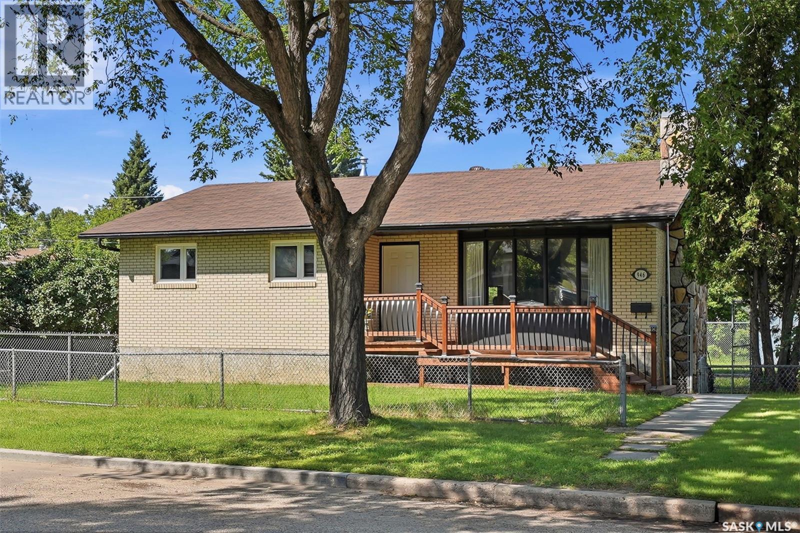 946 13th STREET W, prince albert, Saskatchewan