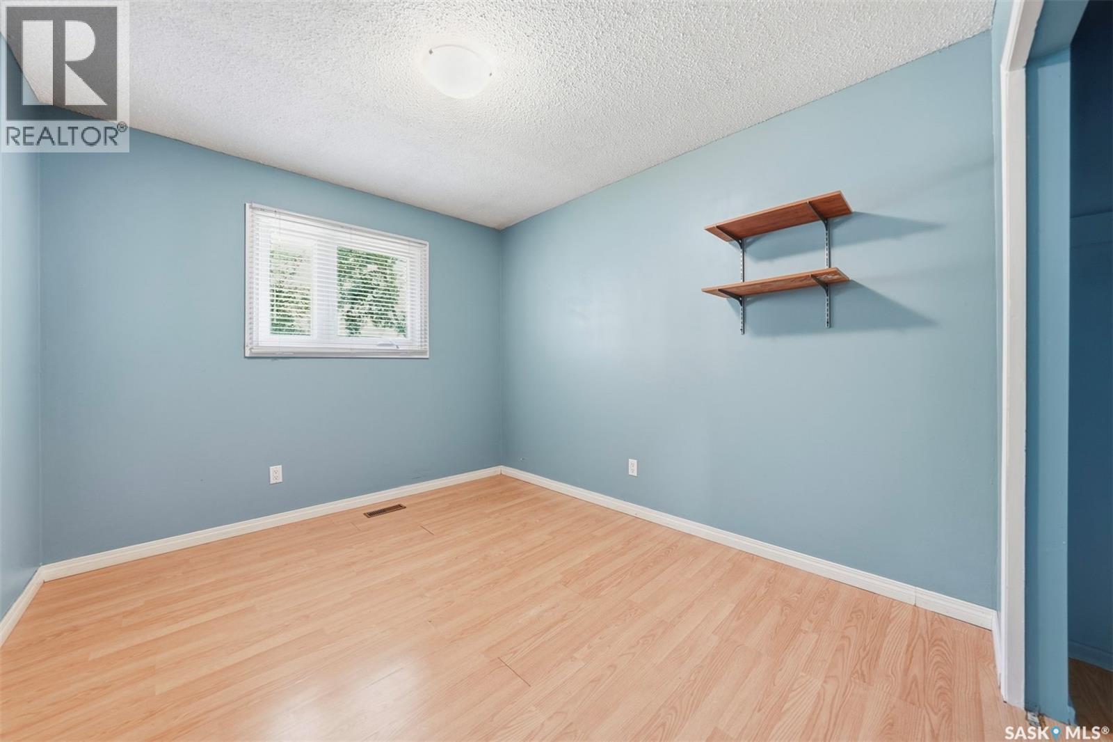946 13th Street W, Prince Albert, Saskatchewan  S6V 3H6 - Photo 16 - SK047144