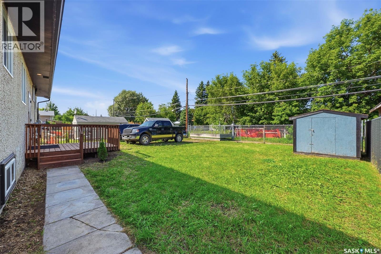946 13th Street W, Prince Albert, Saskatchewan  S6V 3H6 - Photo 31 - SK047144
