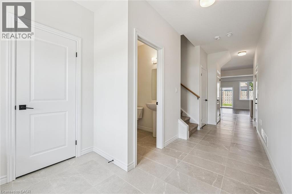 306 Robert Woolner Street, Ayr, Ontario  N0B 1E0 - Photo 4 - 40788074