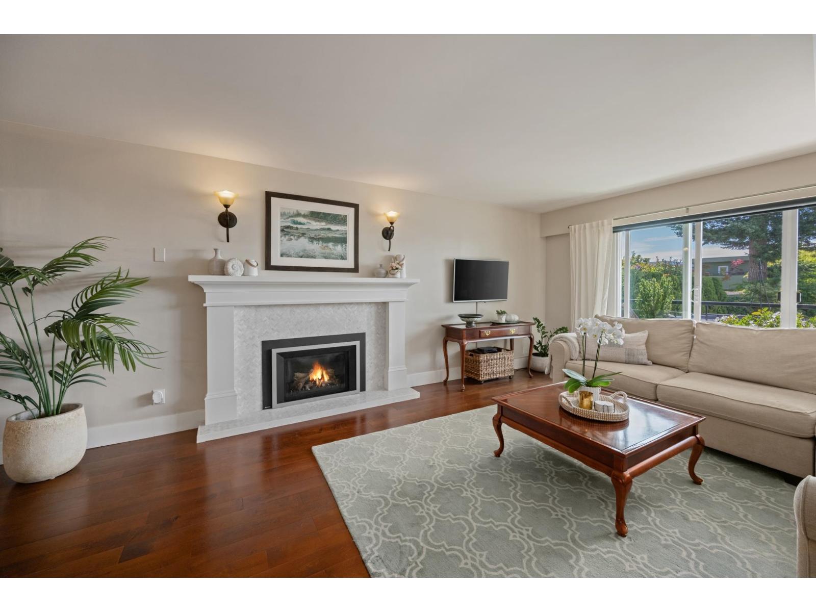 204 15070 Prospect Avenue, White Rock, British Columbia  V4B 2B7 - Photo 11 - R3158258