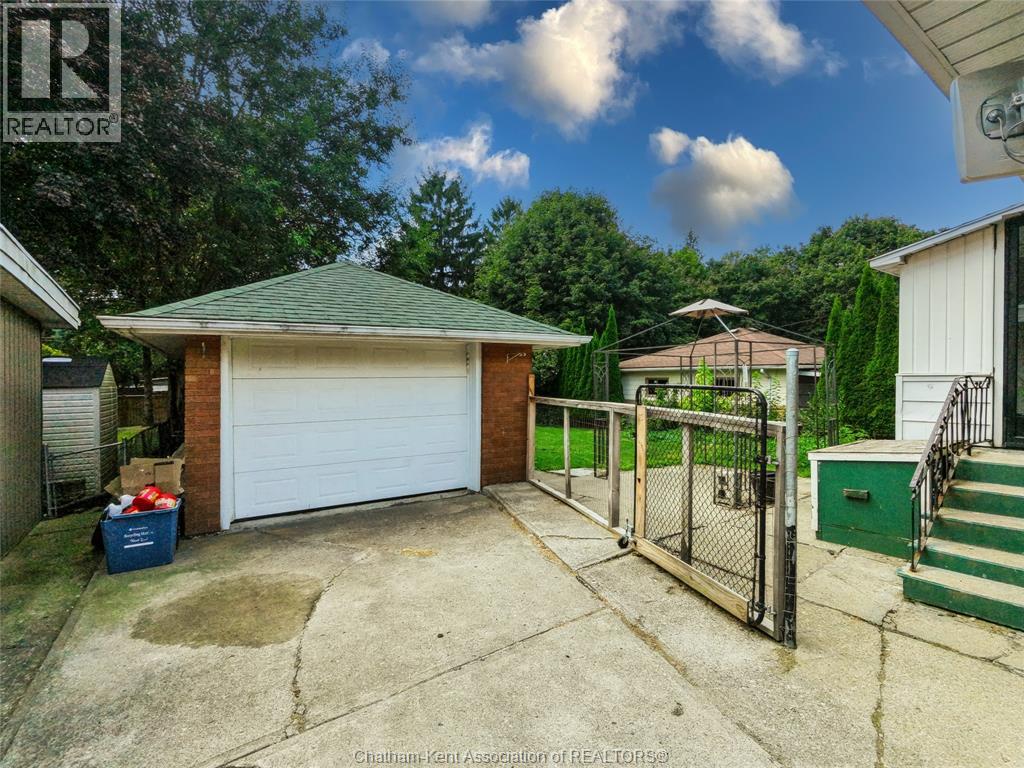 28 Woodland Avenue, Chatham, Ontario  N7L 2S6 - Photo 2 - 26020745