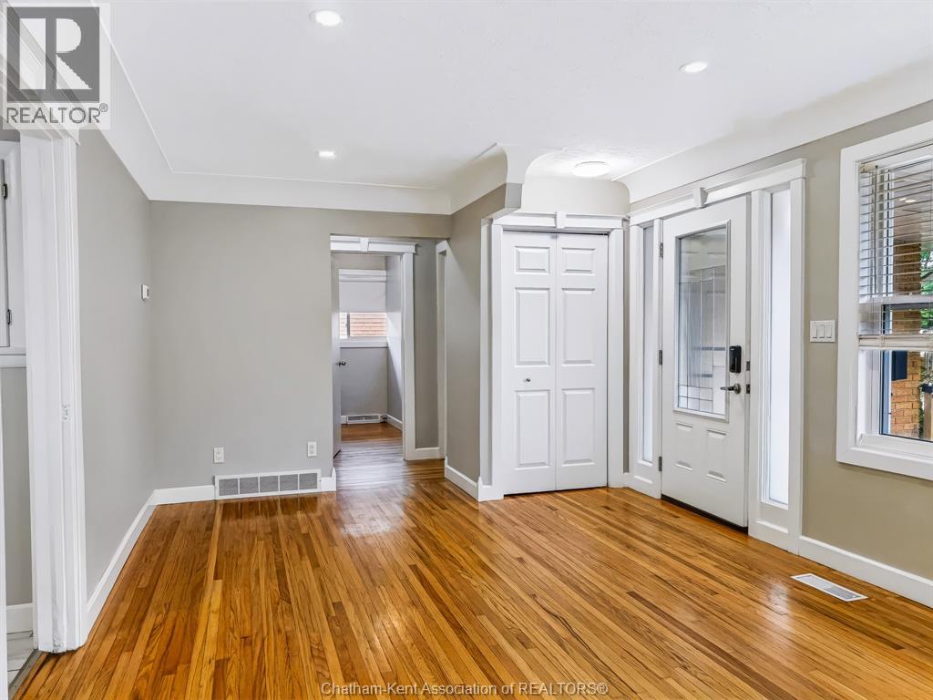 28 Woodland Avenue, Chatham, Ontario  N7L 2S6 - Photo 6 - 26020745