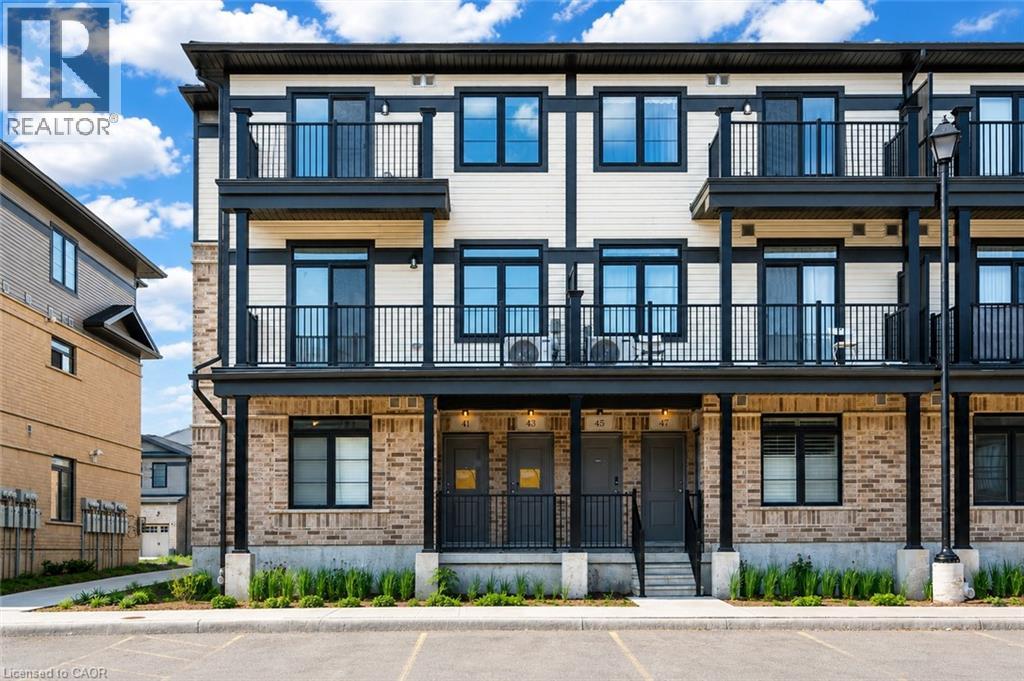 43 LOMOND Lane, Kitchener, Ontario