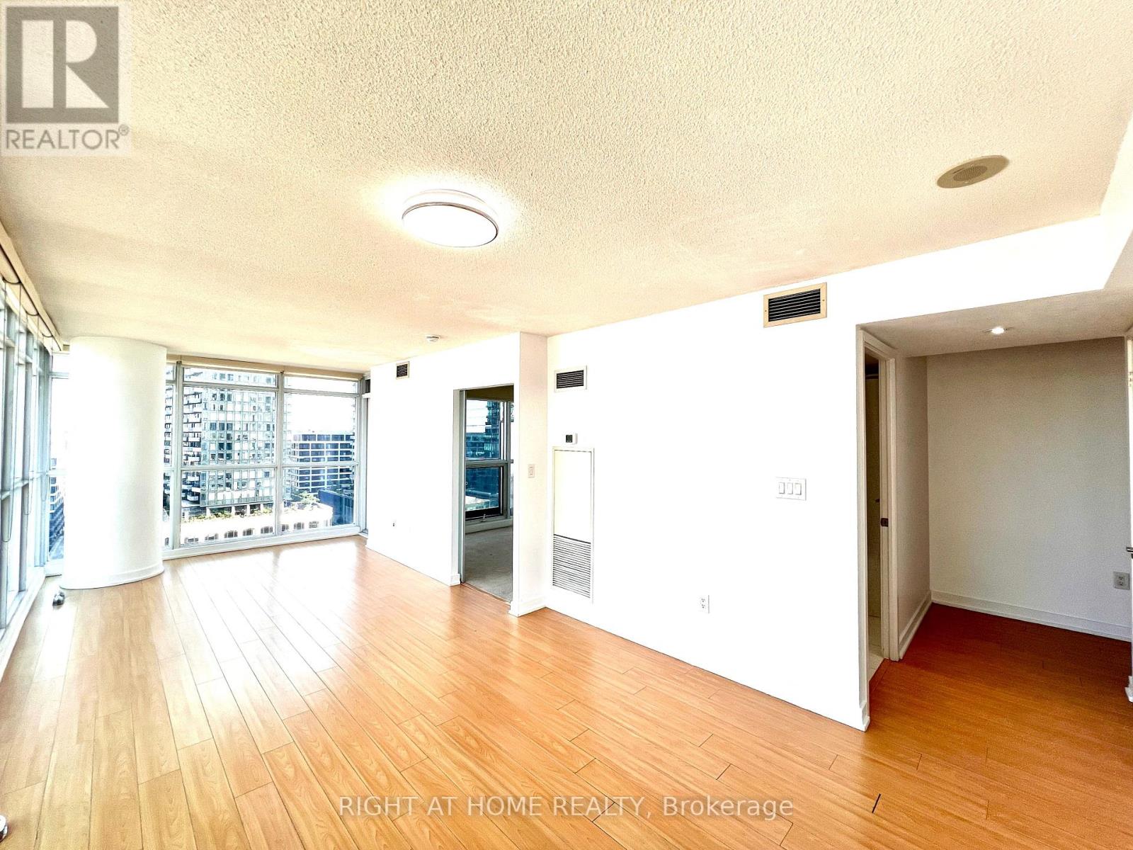2507 - 25 Capreol Court, Toronto, Ontario  M5V 3Z7 - Photo 11 - C13732222