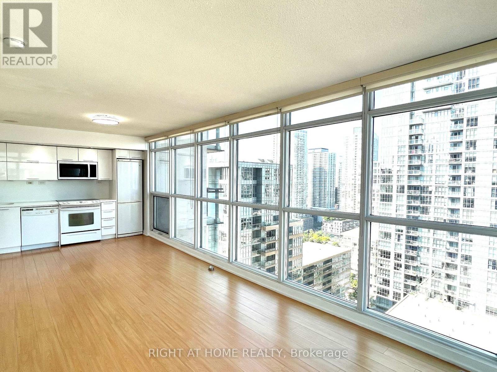 2507 - 25 Capreol Court, Toronto, Ontario  M5V 3Z7 - Photo 16 - C13732222
