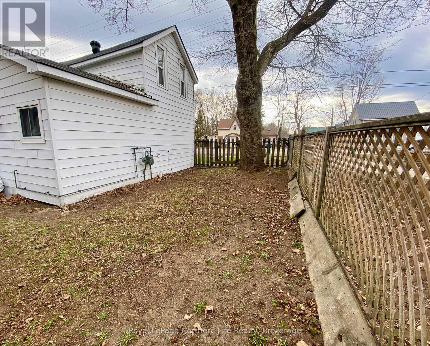 630 First Street S, Gravenhurst, Ontario  P1P 1K1 - Photo 15 - X13731016