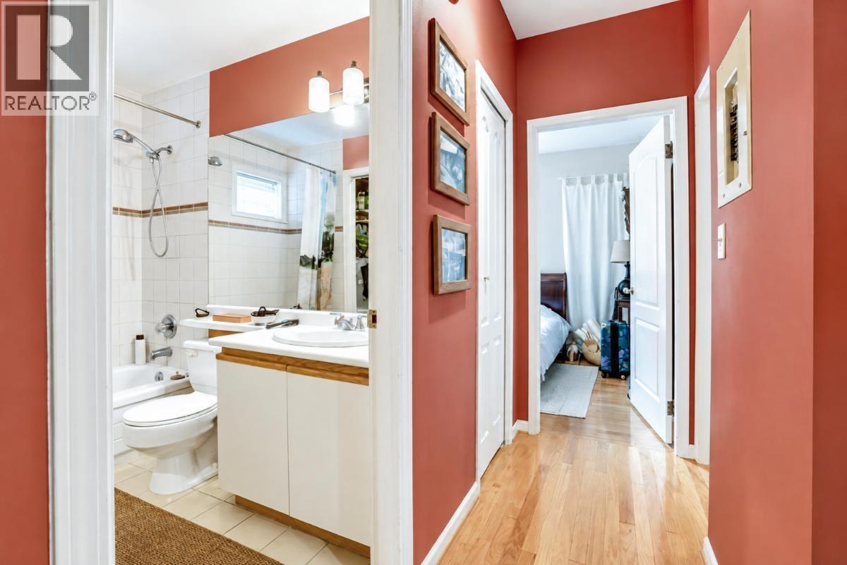 1903 W 14th Avenue, Vancouver, British Columbia  V6J 2K1 - Photo 28 - R3160318