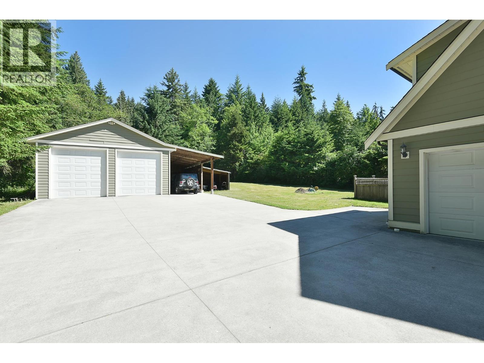 1000 Cemetery Road, Gibsons, British Columbia  V0N 1V7 - Photo 3 - R3160312