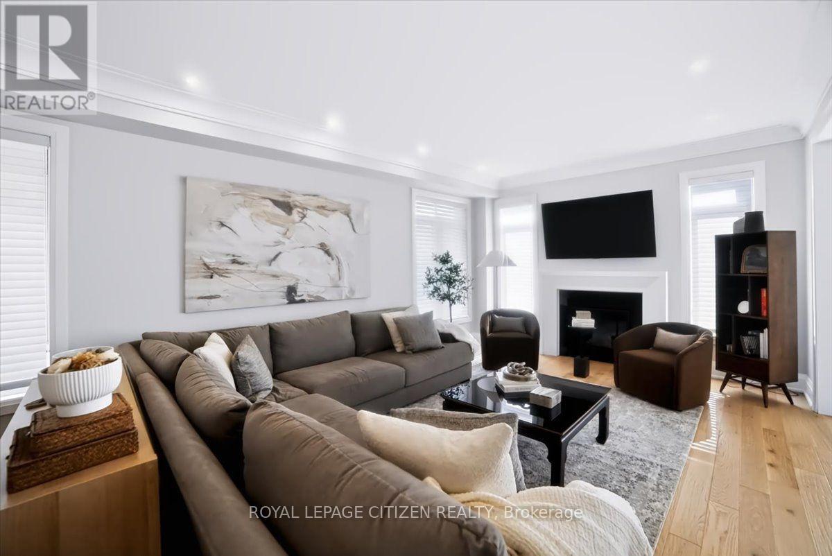 243 Ferragine Crescent, Bradford West Gwillimbury, Ontario  L3Z 4J8 - Photo 11 - N13732232