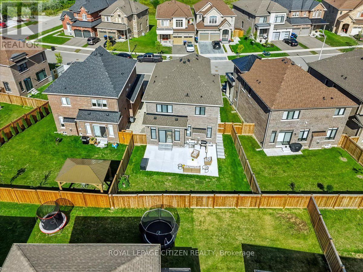 243 Ferragine Crescent, Bradford West Gwillimbury, Ontario  L3Z 4J8 - Photo 39 - N13732232