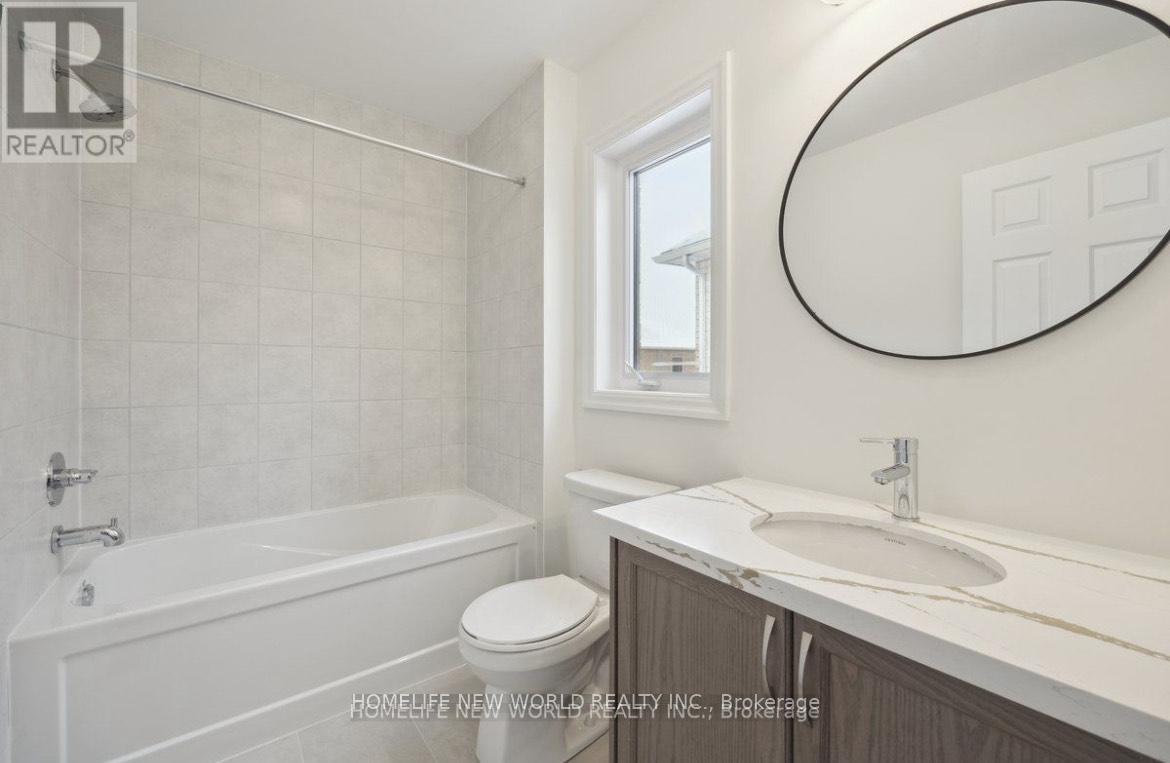 Upper 2 Floors - 10 Ken Davie Gate, Georgina, Ontario  L4P 0J5 - Photo 15 - N13732282