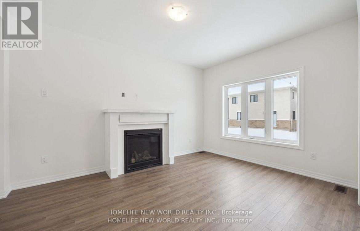 Upper 2 Floors - 10 Ken Davie Gate, Georgina, Ontario  L4P 0J5 - Photo 18 - N13732282