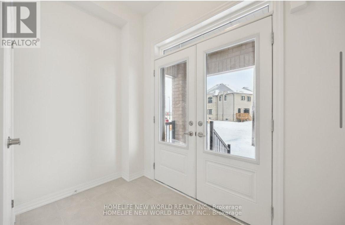 Upper 2 Floors - 10 Ken Davie Gate, Georgina, Ontario  L4P 0J5 - Photo 22 - N13732282