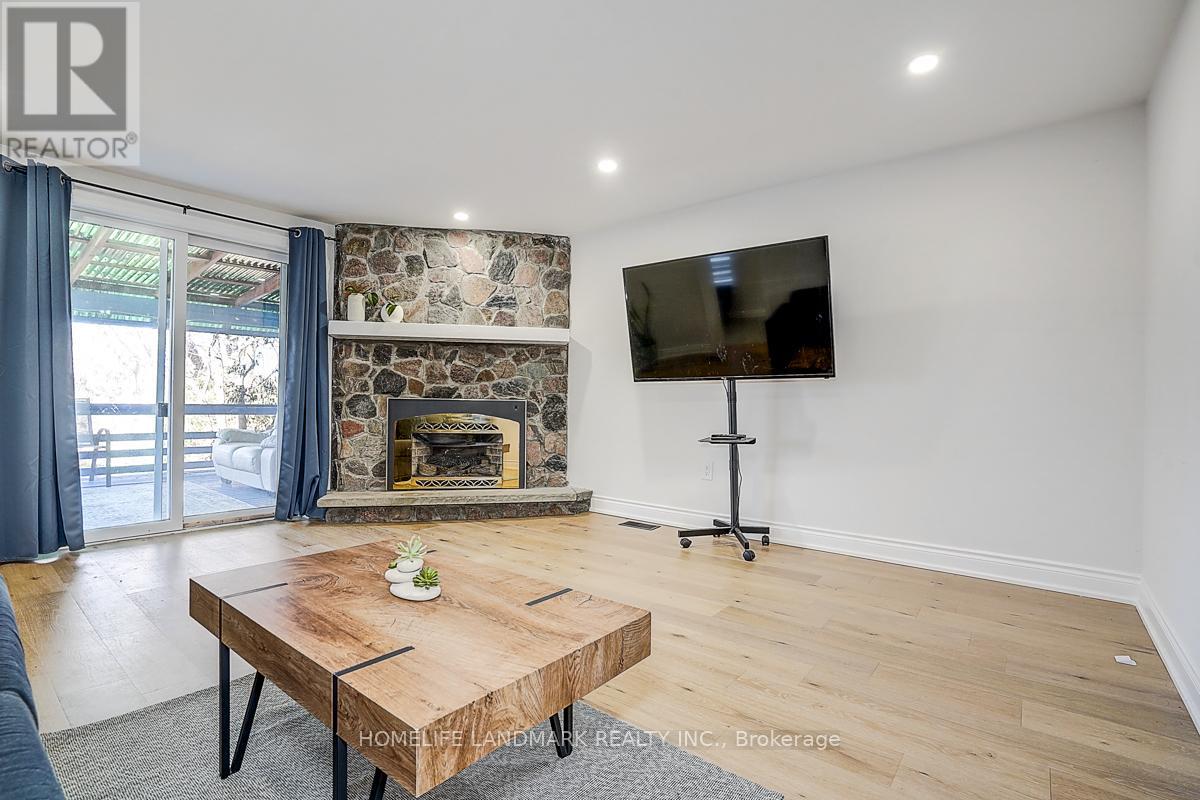 18846 Leslie Street, East Gwillimbury (Sharon), Ontario  L0G 1V0 - Photo 18 - N13732306