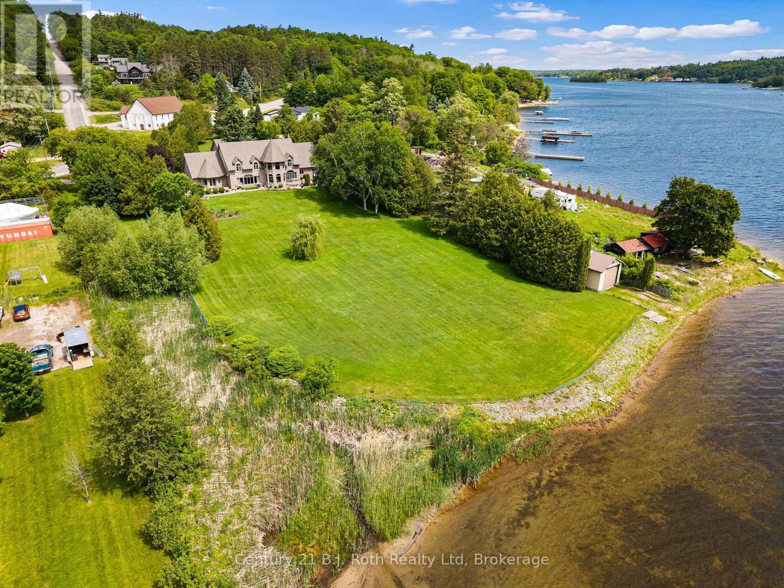 339 Champlain Road, Penetanguishene, Ontario  L9M 1S3 - Photo 18 - S13732230