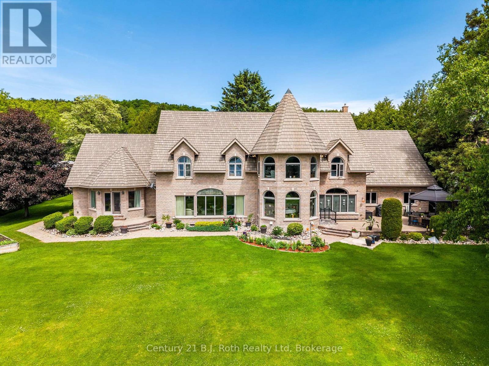 339 Champlain Road, Penetanguishene, Ontario  L9M 1S3 - Photo 3 - S13732230