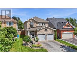 17 WHITE CRESCENT, Barrie, Ontario