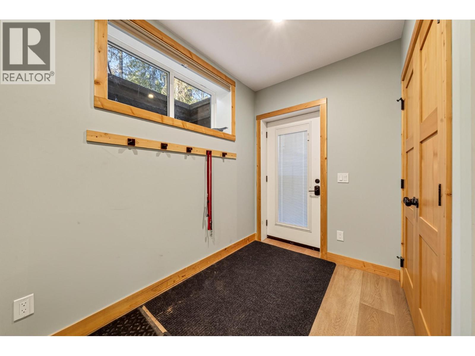 5550 Currie Bowl Way, Fernie, British Columbia  V0B 1M6 - Photo 33 - 10398265