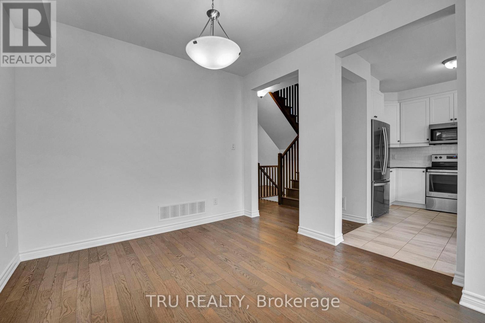 207 Quarter Horse Street, Ottawa, Ontario  K2S 0X8 - Photo 10 - X13732056
