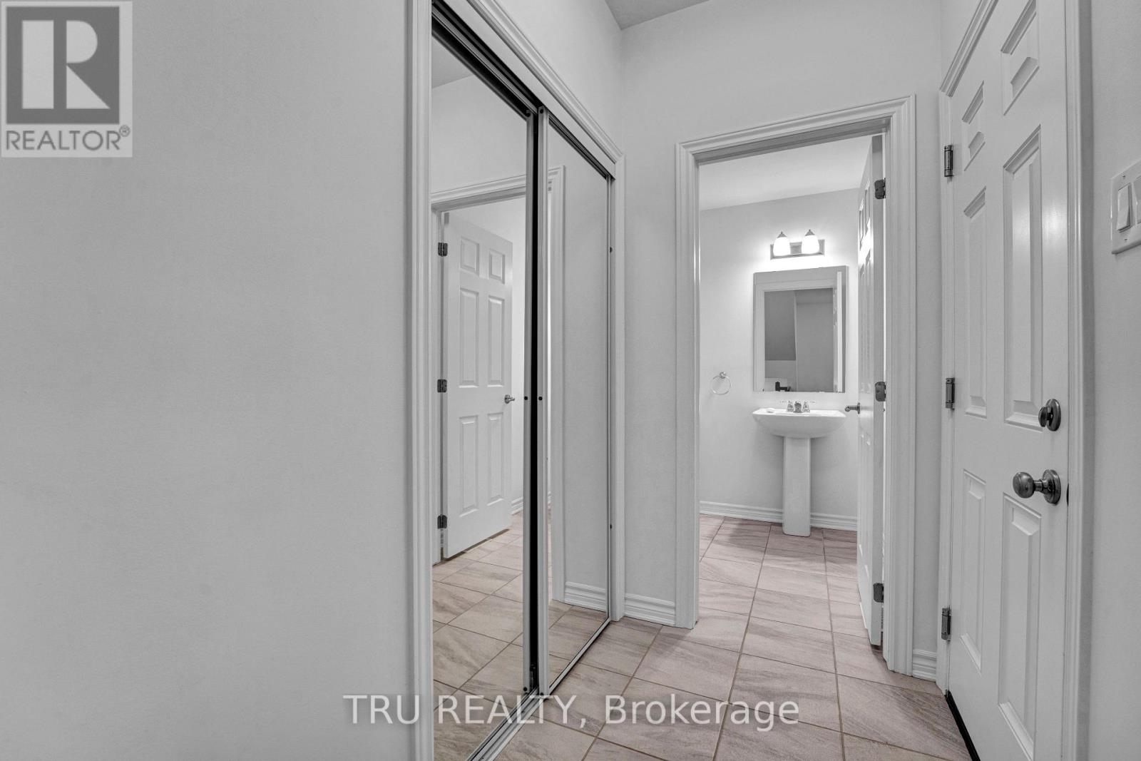 207 Quarter Horse Street, Ottawa, Ontario  K2S 0X8 - Photo 5 - X13732056